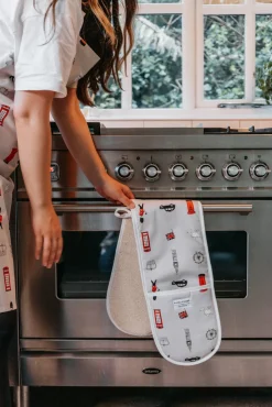 Bright & British Double Oven Glove