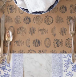 Kraft Burleigh Heritage Paper Table Runner