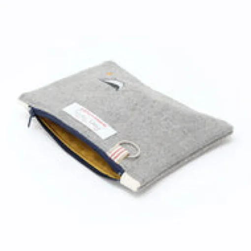Oyster Catcher Flat Embroidered Zip Purse with Keyring