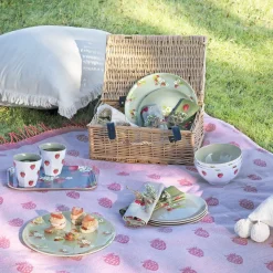 Strawberries Knitted Picnic Blanket
